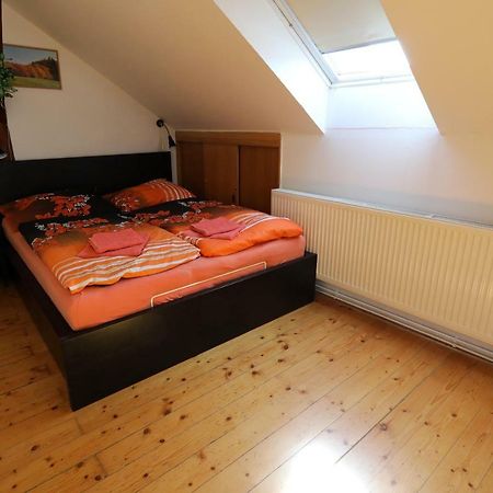 Apartmán Skalka Mnichovo Hradiste Exterior foto
