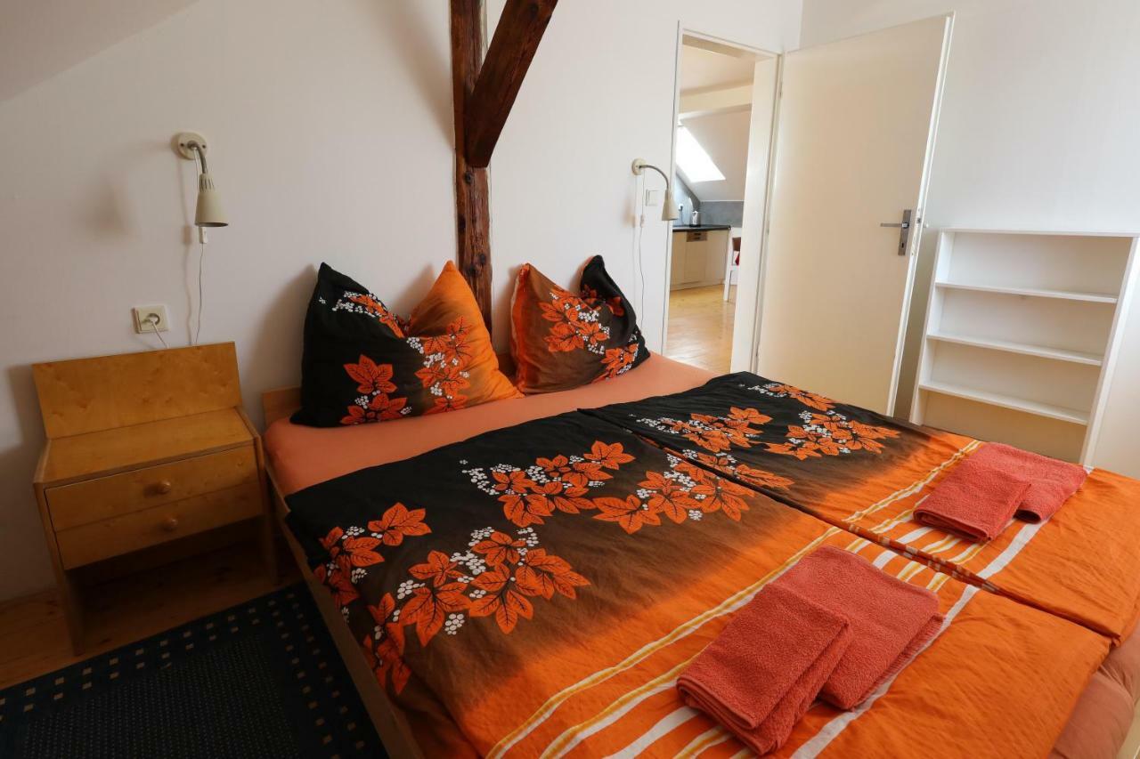 Apartmán Skalka Mnichovo Hradiste Exterior foto