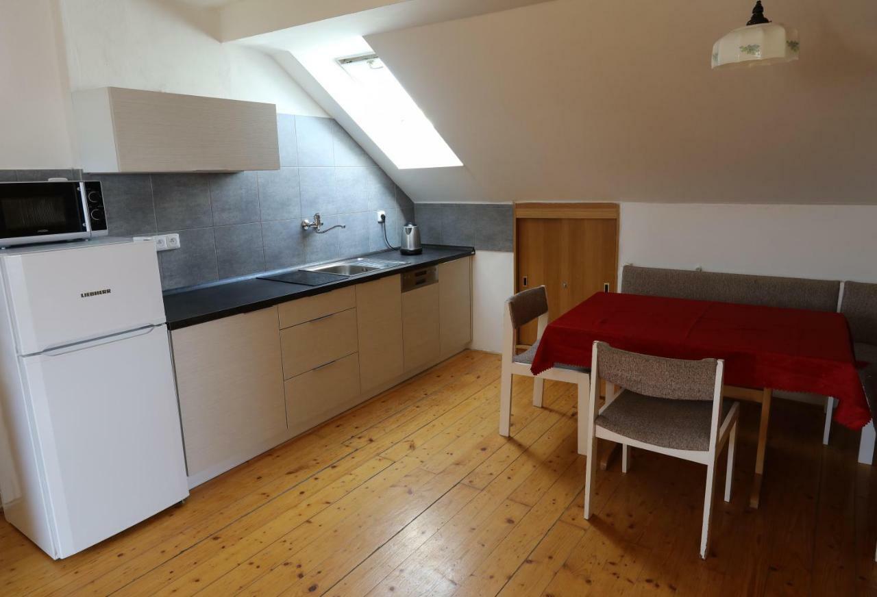 Apartmán Skalka Mnichovo Hradiste Exterior foto